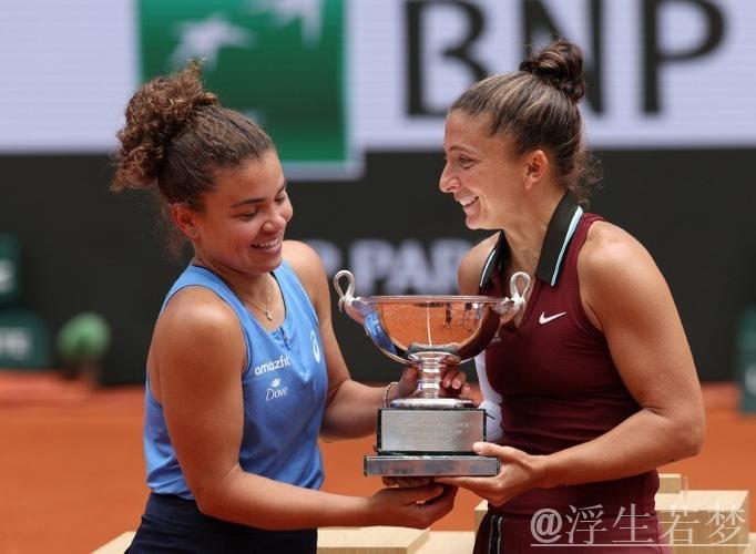 达尼丽娜与克鲁尼奇闯入女子双打决赛 达尼丽娜与克鲁尼奇闯入女子双打决赛